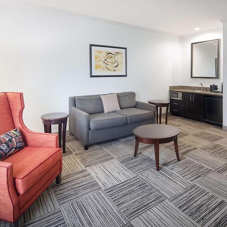 Hilton Garden Inn Tyler Ngoại thất bức ảnh