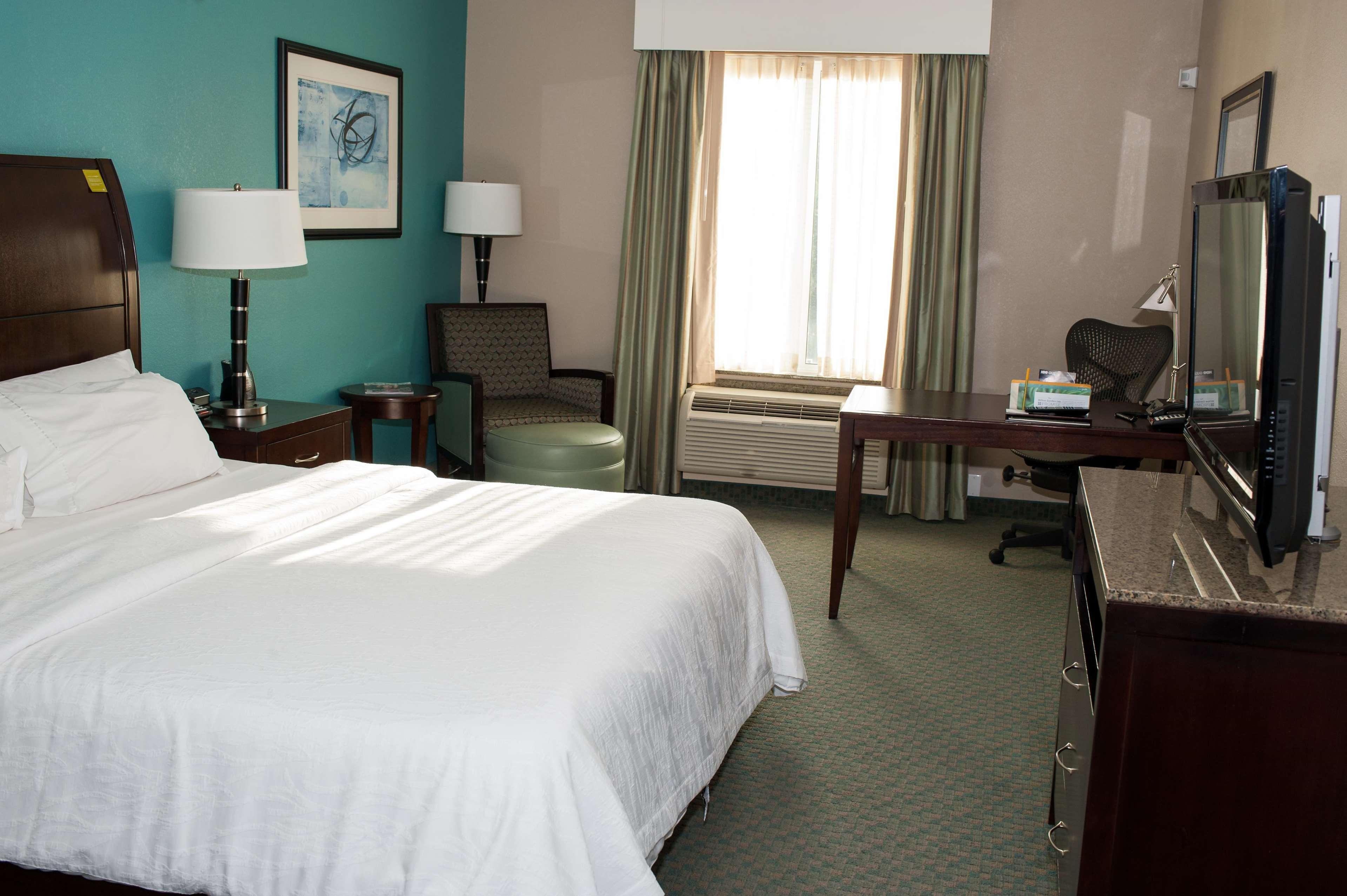 Hilton Garden Inn Tyler Ngoại thất bức ảnh