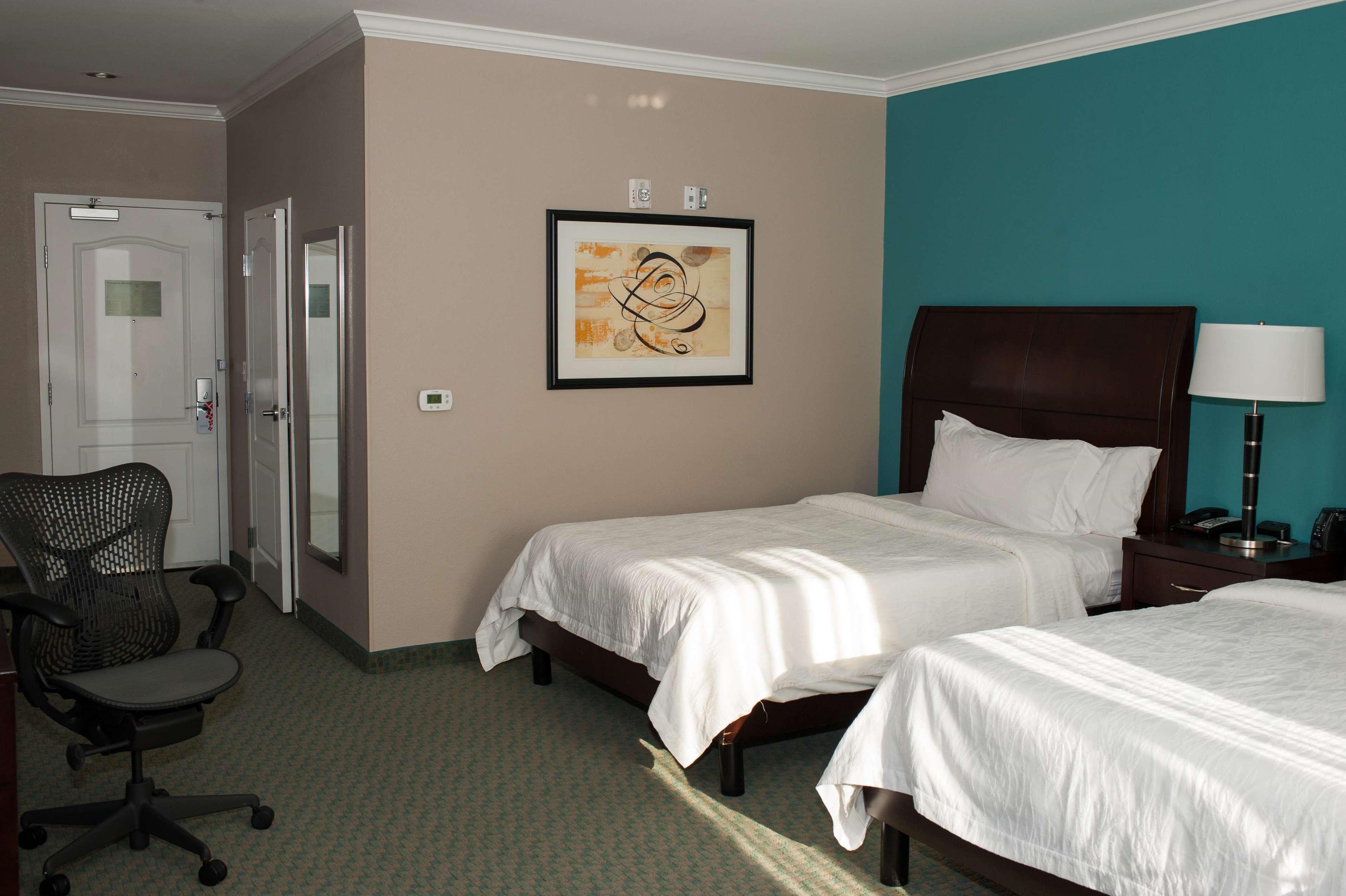 Hilton Garden Inn Tyler Ngoại thất bức ảnh