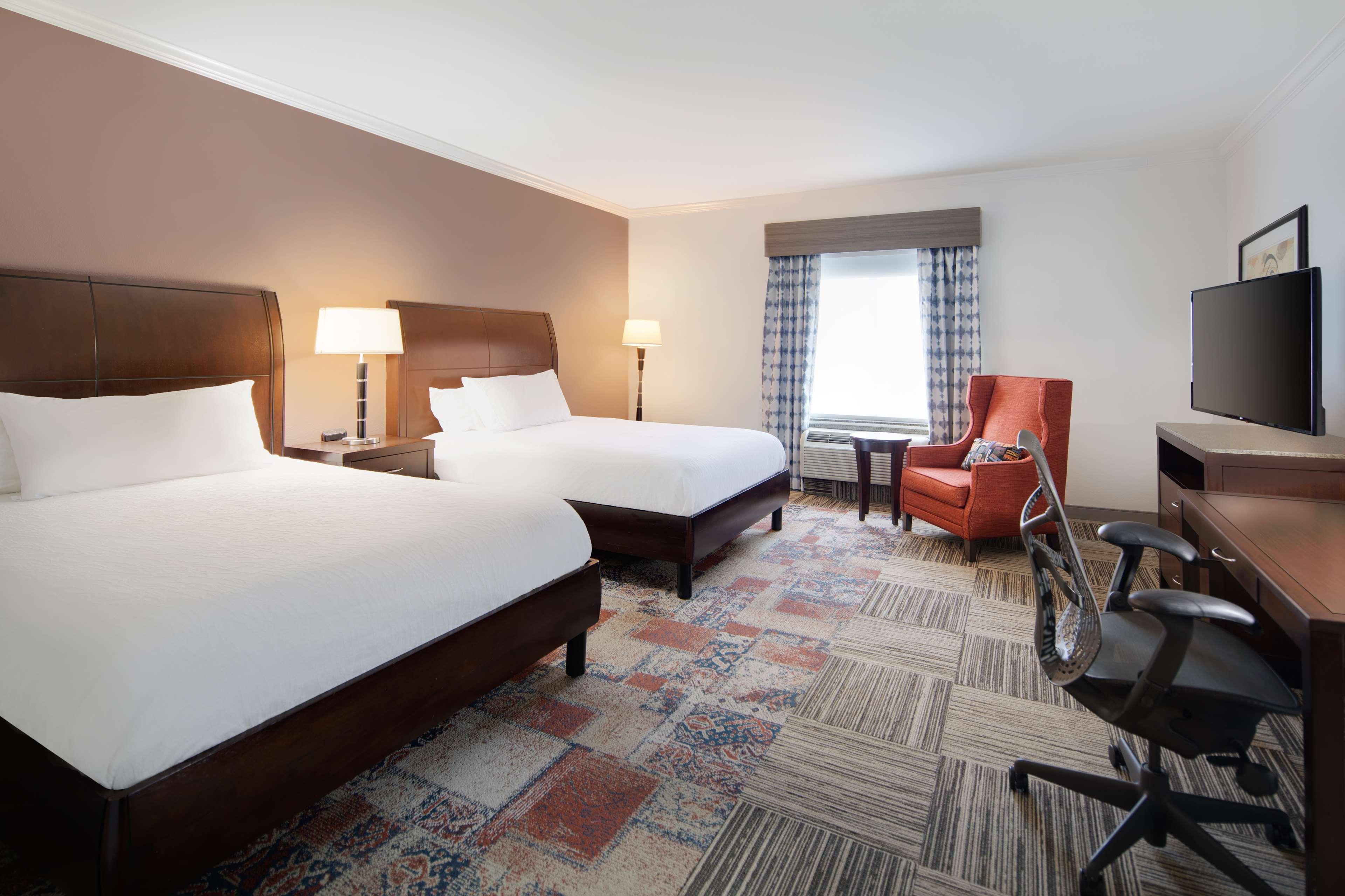 Hilton Garden Inn Tyler Ngoại thất bức ảnh