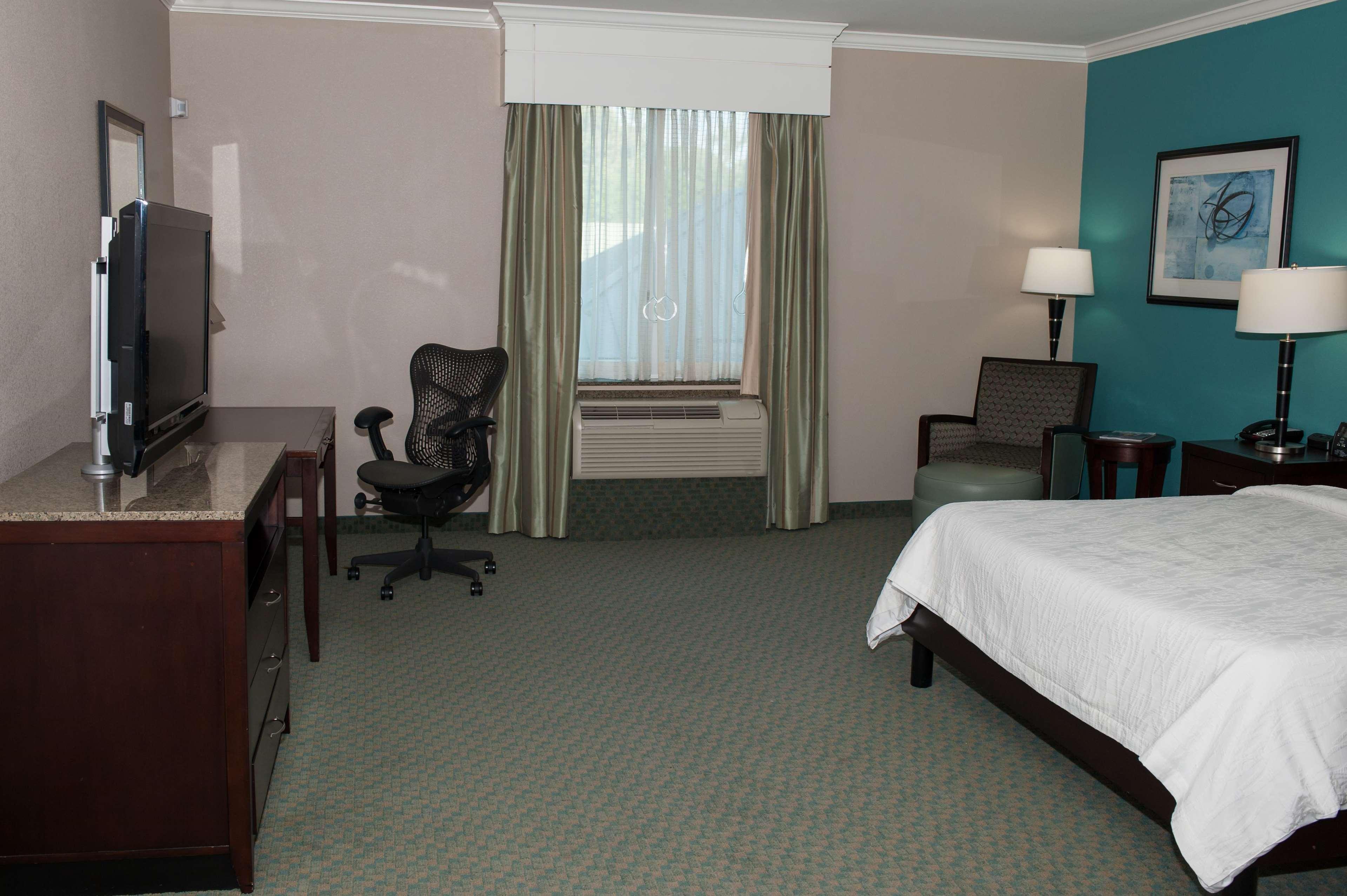 Hilton Garden Inn Tyler Ngoại thất bức ảnh