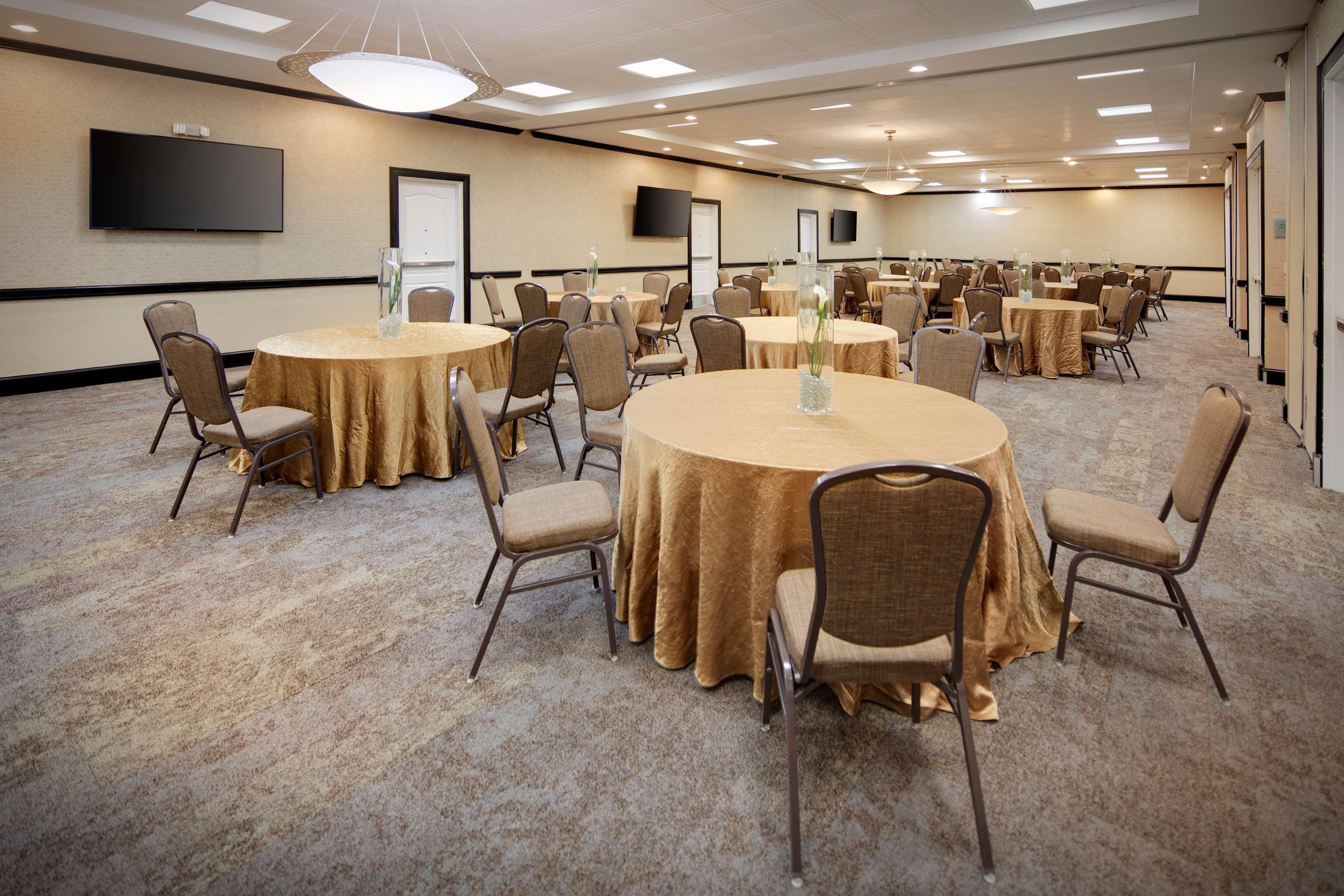 Hilton Garden Inn Tyler Ngoại thất bức ảnh